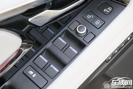 2020款路虎揽胜极光日常实用性测试报告