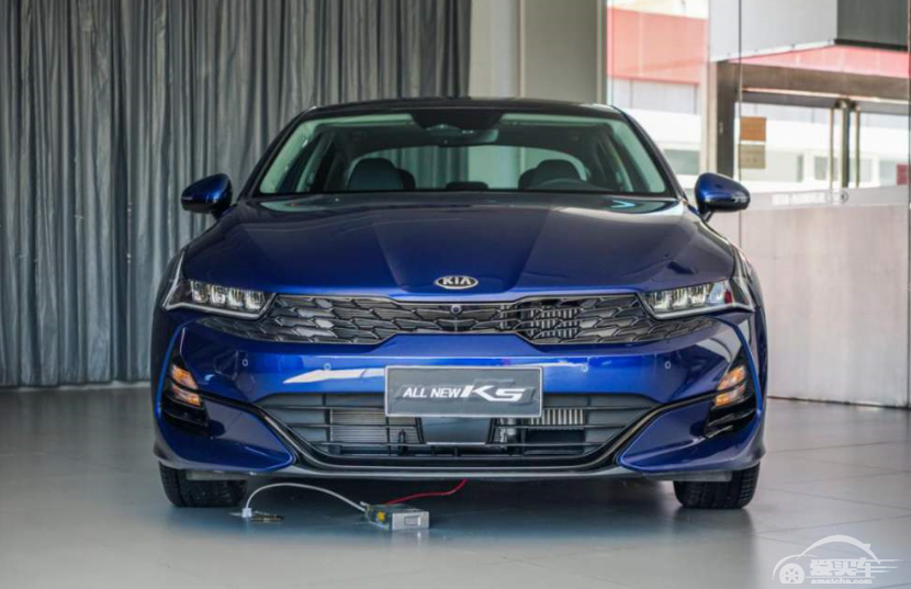 始于颜值，胜于实力！起亚凯酷重新定义B级轿车“年轻化”！