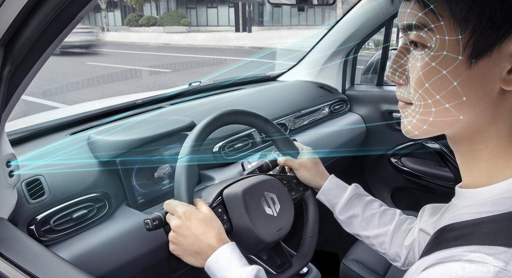 零跑T03造就新势力，10项驾驶辅助功能，欧拉R1黯然失色