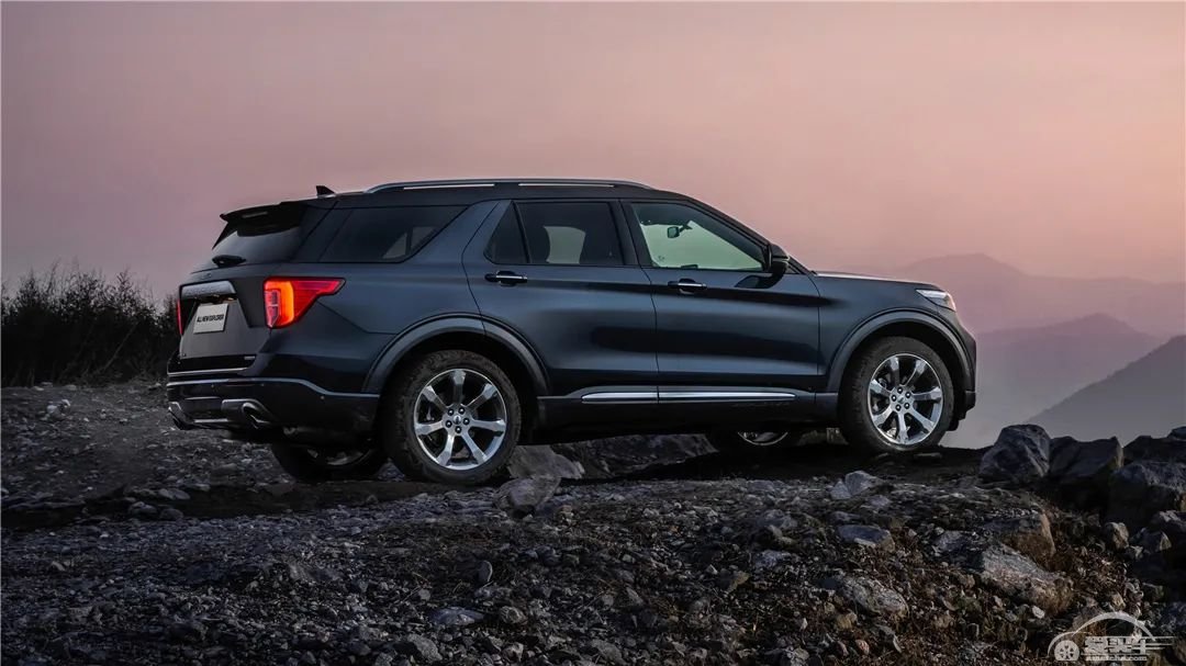 长安马自达CX-30售12.99万起，宝马新款5系官图发布…丨今日车闻