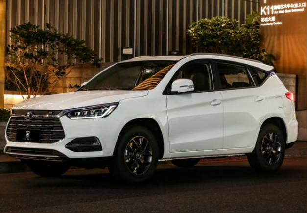  家有“神兽”交给谁？两款家用SUV带娃大PK 