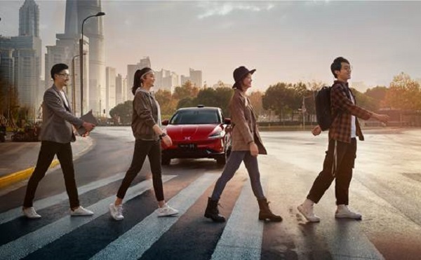  儿童节，小鹏G3想要给生活点颜色看看 