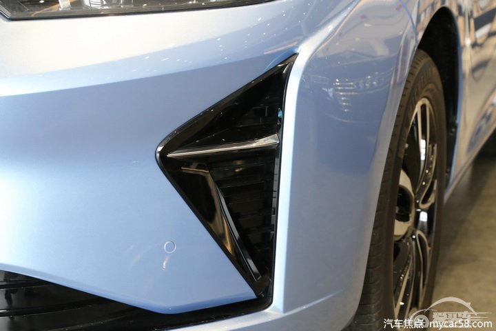 细节出众适合家用，到店实拍江淮iC5