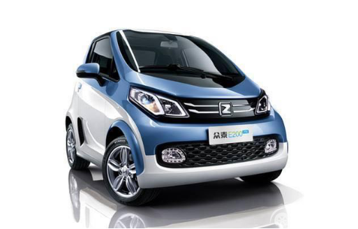 宝骏E200和众泰E200对比，选代步车哪款才更适合