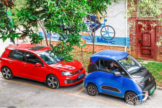 宝骏E200和众泰E200对比，选代步车哪款才更适合