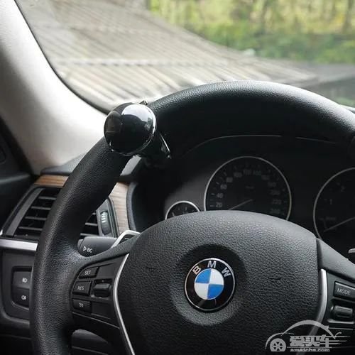 “坑爹”的汽车用品大盘点，千万别送给亲爹！