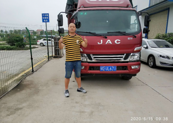  看卡哥运输致富经 来江淮轻卡最美卡哥第四季享精彩不停 