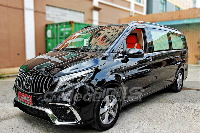  奔驰威霆在深圳改装内饰，豪华设计超震撼 