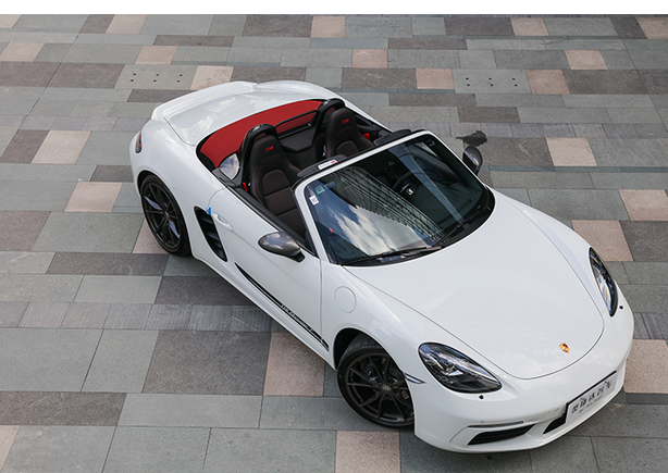  澳康达Touring 保时捷718Boxster T到店 