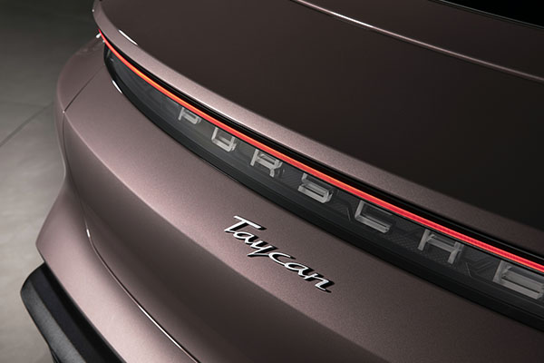  全新后驱版Taycan即日启动中国预售 