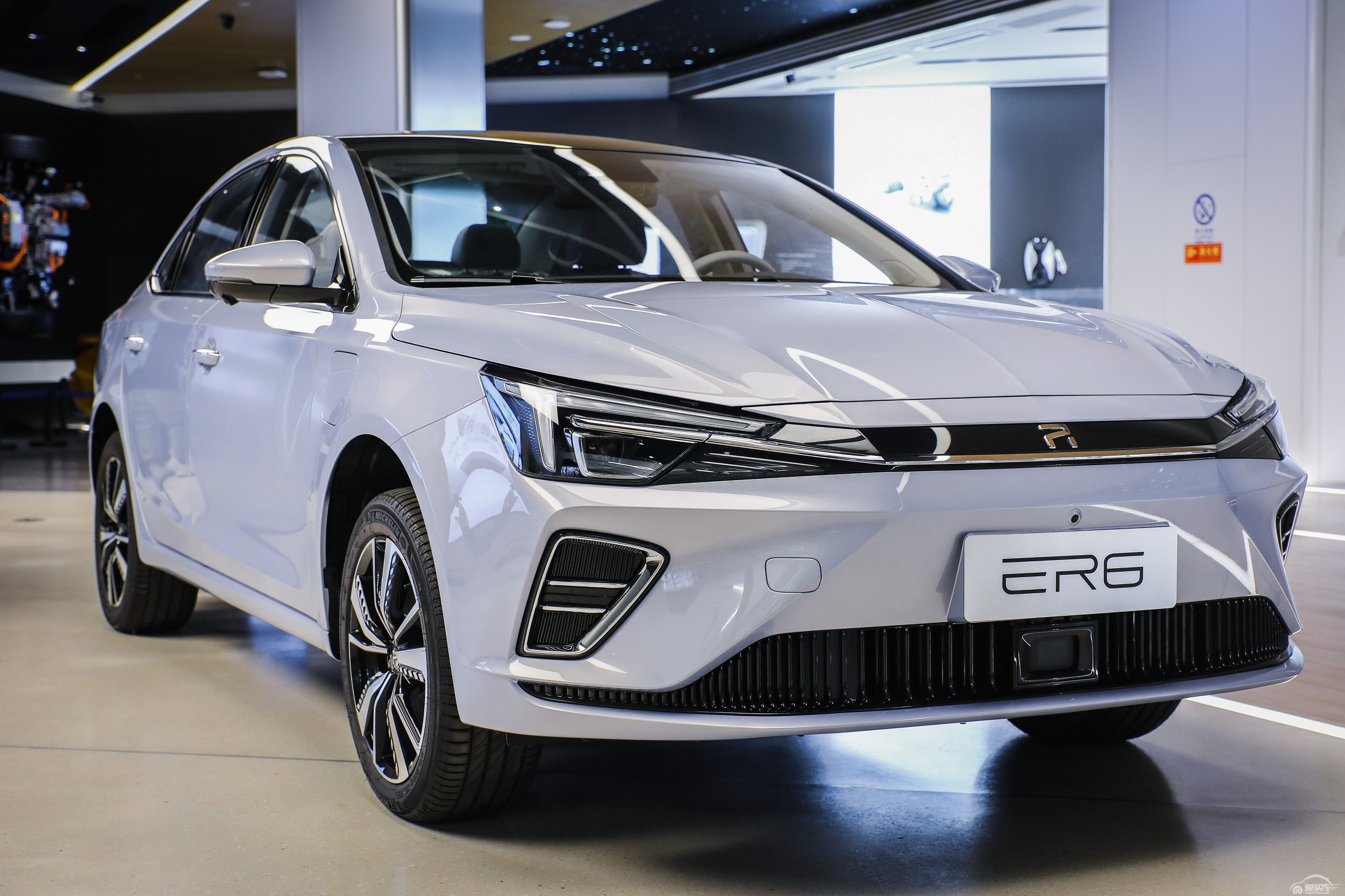 纯电轿车的核心技术在哪里？这款车给你标准答案！