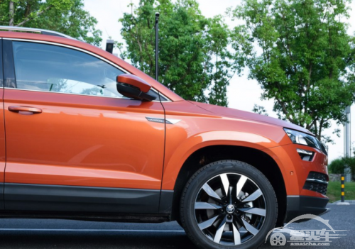 15万德系SUV选？买探歌只能买低配，还不如看柯珞克