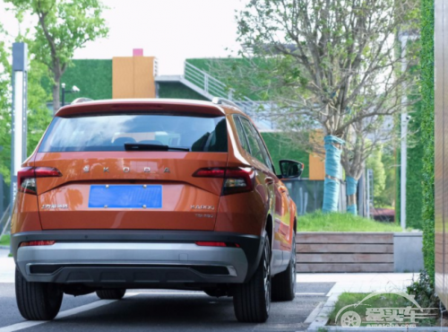 15万德系SUV选？买探歌只能买低配，还不如看柯珞克