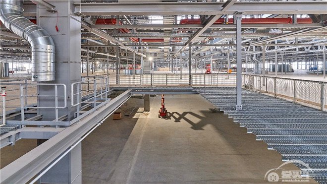 保时捷莱比锡工厂为电动汽车生产做好准备