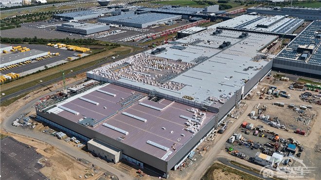 保时捷莱比锡工厂为电动汽车生产做好准备