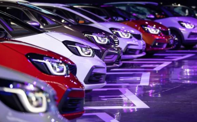 第一辆车不难选，今天只推荐两厢车，最低8万入