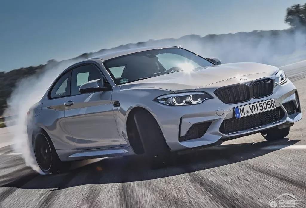 【小姐姐选车】百万元内谁最有驾控乐趣？718 T对比M2雷霆版