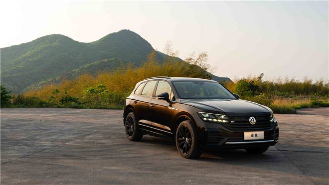  以“旗舰”之名 赋统御之势 解读途锐3.0 TSI 锐尊版的 