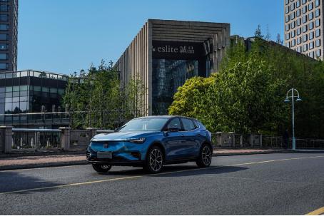  不仅有车规级CN95空滤 天际ME7自带紫外线消毒“口罩” 