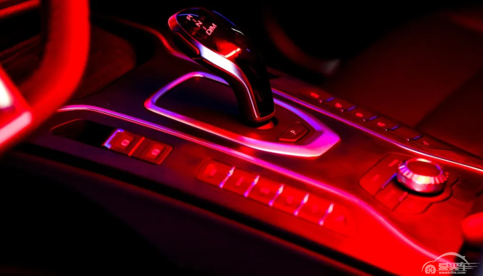 为什么VV7 GT brabus身上，没有一处巴博斯的“B”标？