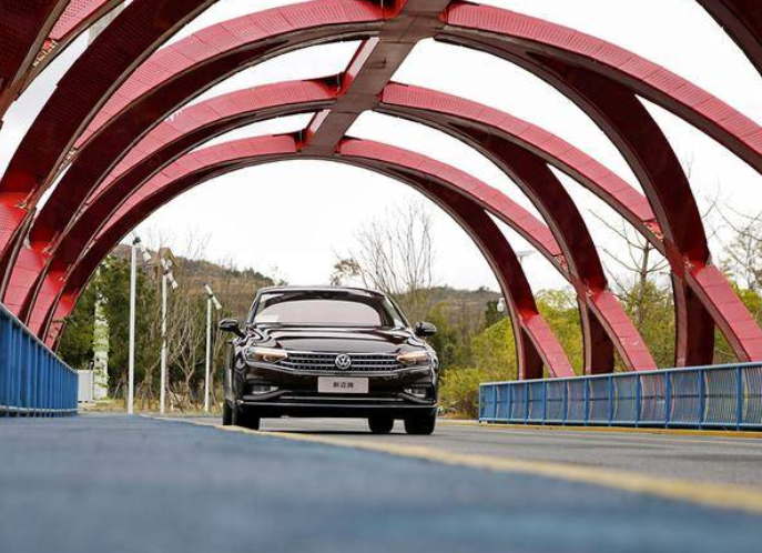 车市谈|中型轿车怎么选？这3款都是老司机眼里的