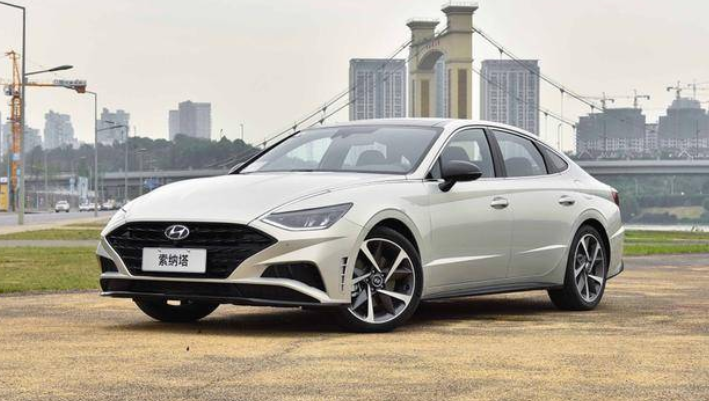 第十代索纳塔买哪款 直接选次顶配车型？