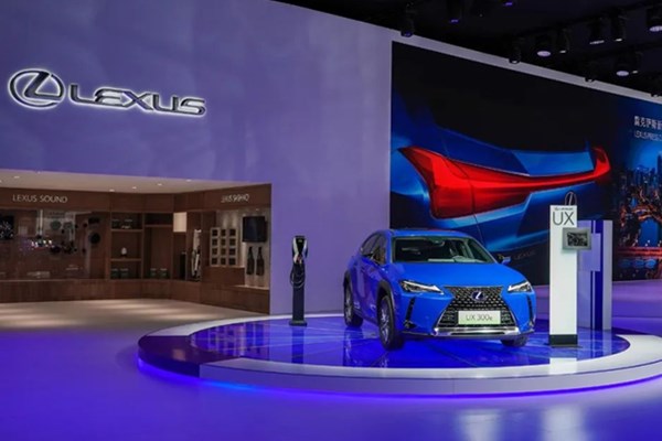  混动车的销量达30万台，雷克萨斯在车展上又带来好消息 
