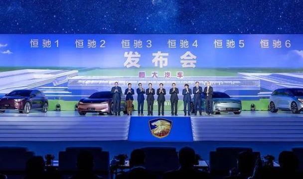  小鹏汽车再获融资；恒驰发布六款新车；采埃孚聚焦纯电系统 