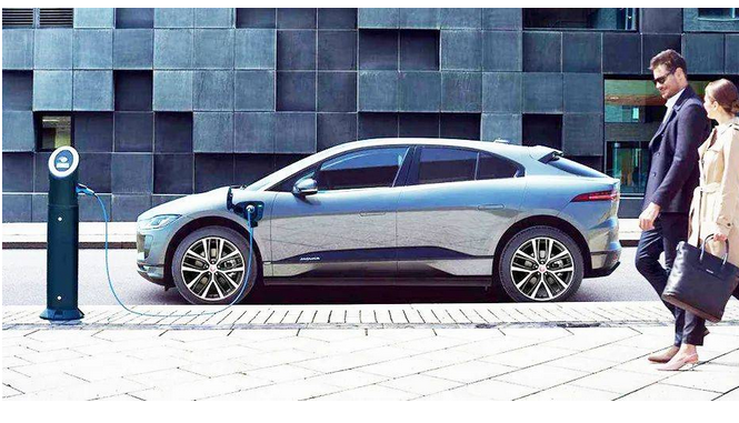 汽车品评 | 捷豹路虎品牌的豪华颜面，还剩几分？