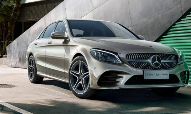 奔驰C级：我是不运动也不舒适，但我就是＂准大