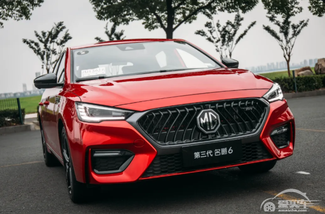 「汽车导购」15万左右想买运动家轿？推荐这三款，颜值高动力强！