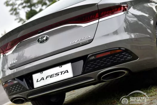 「汽车导购」15万左右想买运动家轿？推荐这三款，颜值高动力强！