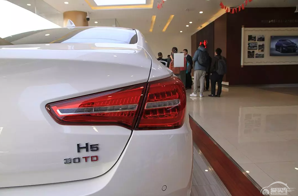 15万价位自主轿车代表作？对比推荐博瑞、红旗H5、传祺GA6