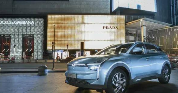  哪吒汽车逆市大增的背后？ 产品强悍、投资人看好 