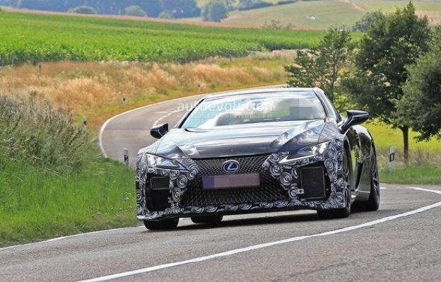  丰田停止V8发动机研发，日系品牌大排量引擎将“全军覆没”？ 