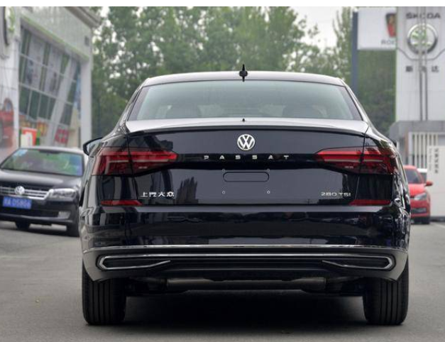  终端优惠6万 帕萨特1.4T车型价格探至13万以下 