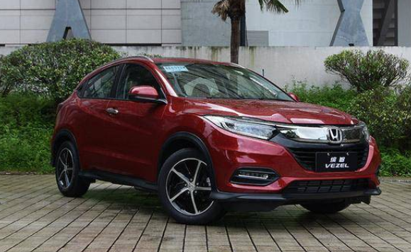 预算15万的年轻人动感座驾怎么选？本田缤智对比XR-V