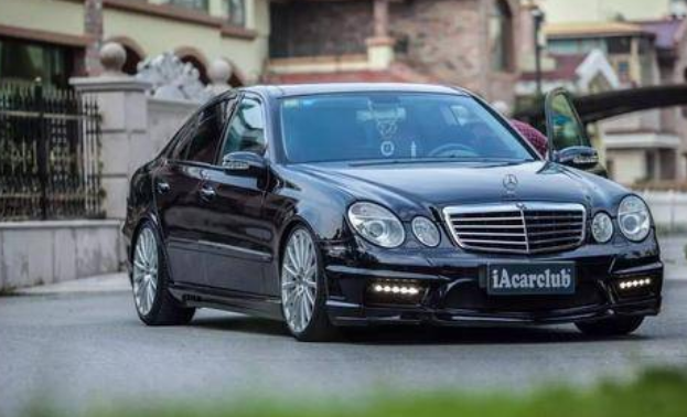  上半年销量最好的5家豪华品牌，多数销量同比下滑，奔驰重新领跑 