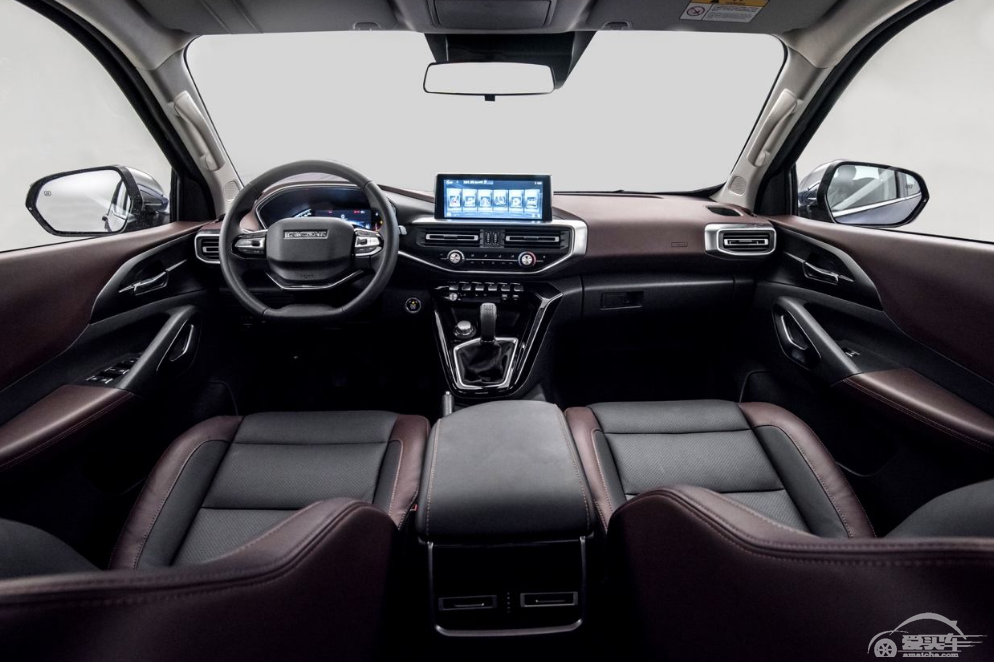 向“工具车”、“傻大粗”形象说再见｜皮卡强势进军家用车市场