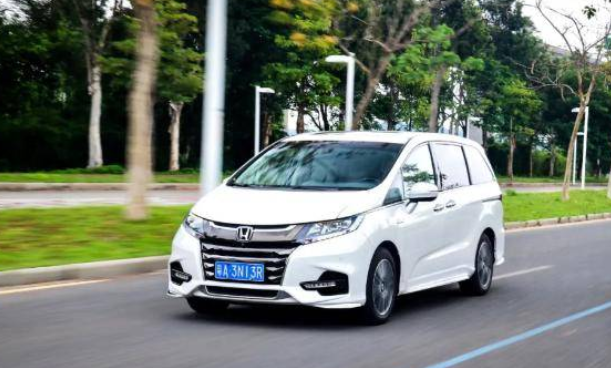  库斯途：抢奥德赛饭碗，现代MPV曝光，双侧滑门，或16万 