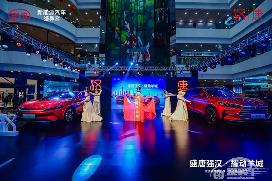 零距离接触比亚迪唐和汉，终于知道它们为什么这么热卖了