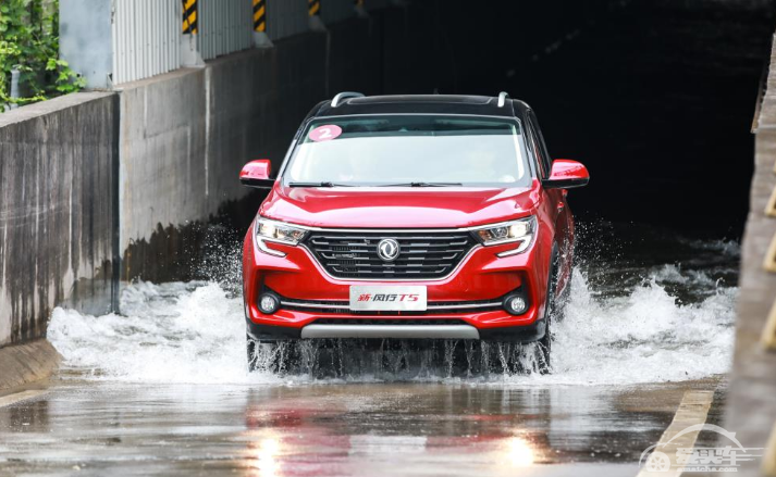 金九银十想买车？ 这台6.99万起的加大号SUV，值得入手！