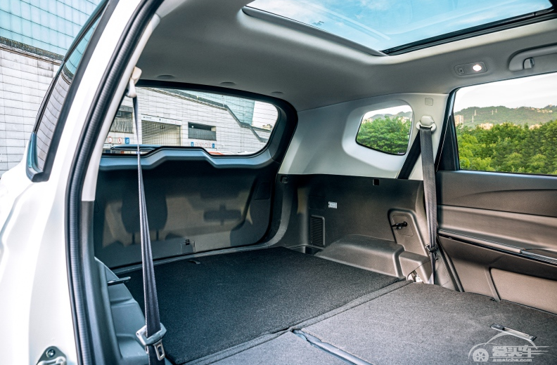 金九银十想买车？ 这台6.99万起的加大号SUV，值得入手！