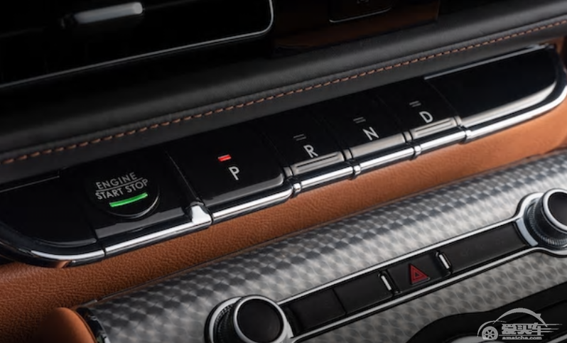 50.98万起，标配3.0升V6，全新林肯飞行家向BBA宣战