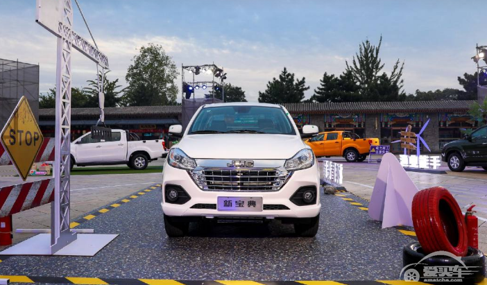 成就车主创富梦，江铃新宝典风行千行万业