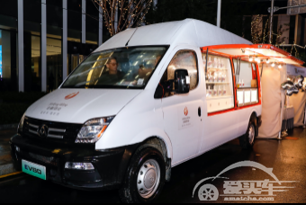 上汽大通 MAXUS 倾力打造夜市新形式！