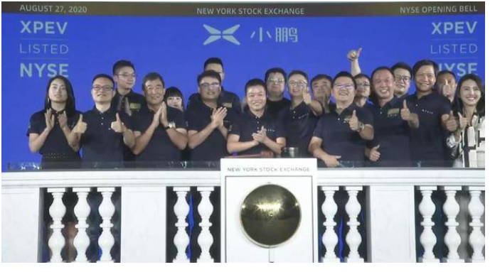  电动汽车新宠，小鹏P7前卫设计下的硬实力 