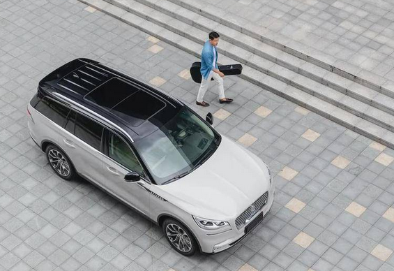 全新林肯飞行家：不从众，更从容