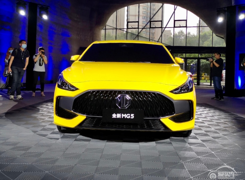 名爵5终于换代了，全新外观，让人眼前一亮