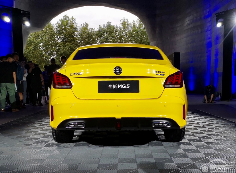 名爵5终于换代了，全新外观，让人眼前一亮